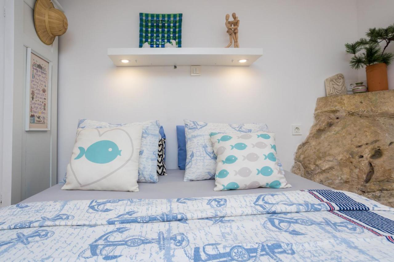 Charming Studio Apartment At House Rustica With Terrace And Nearby Parking Punat Bagian luar foto