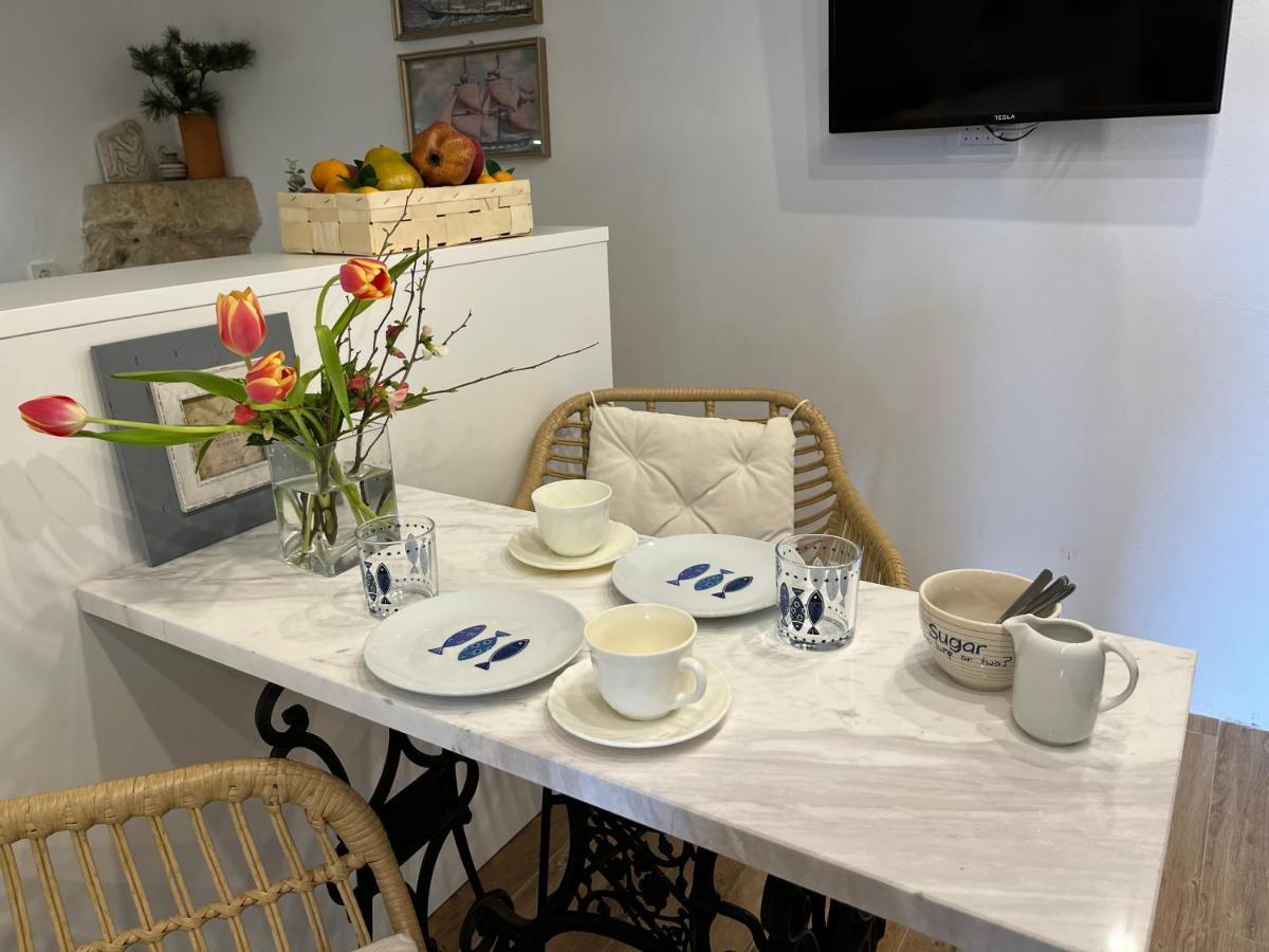 Charming Studio Apartment At House Rustica With Terrace And Nearby Parking Punat Bagian luar foto